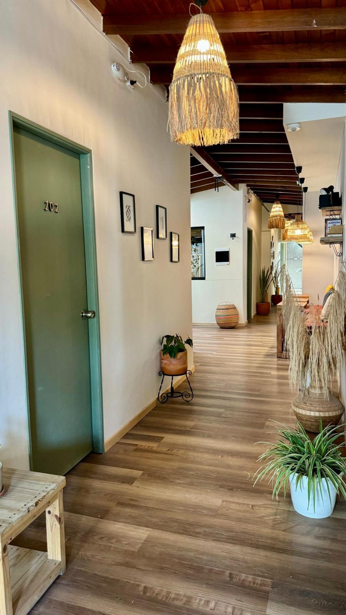 Luum Casa Hotel Manila 메딜린 외부 사진